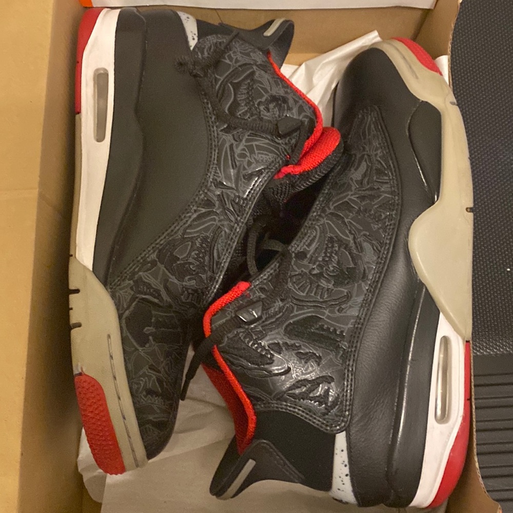 Jordan size 9 man shoes